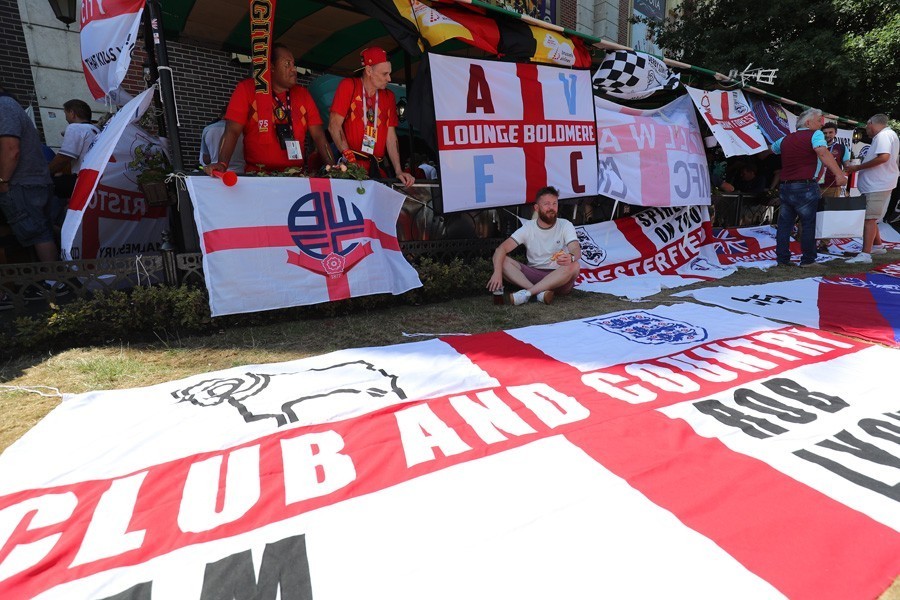 Владимир Путин пообещал упростить визовый режим для иностранных болельщиков