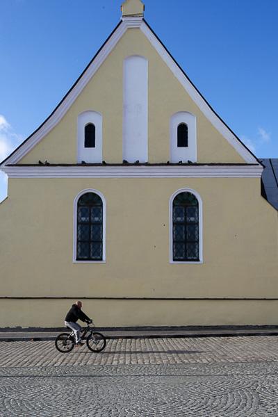 Ремонт и голуби: православный храм Святого Иоанна Предтечи в кирхе XVI века