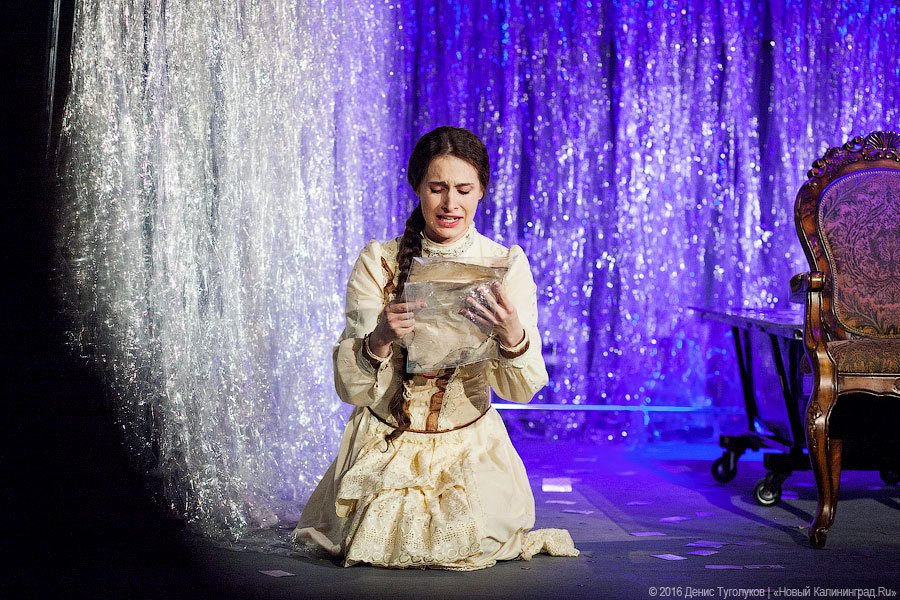 Немцу смерть: спектакль «Тройка, семерка, туз» в драматическом театре