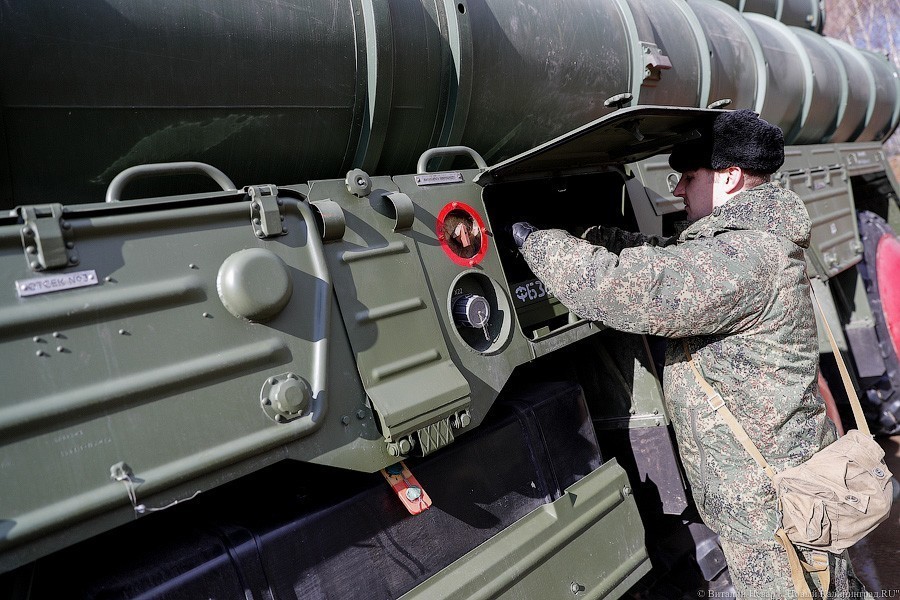 Укрепили щит над регионом: в Калининградской области развернули С-400 «Триумф» (фото)