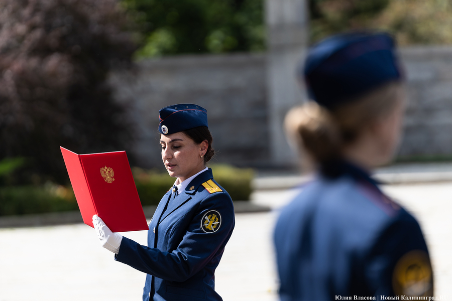 «Задача по охране мирных граждан»: как офицеры УФСИН принимали присягу (фото)