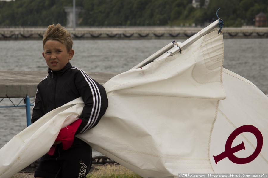 Дотянуться до звезд: фоторепортаж с парусной регаты «Кубок космонавта Леонова»