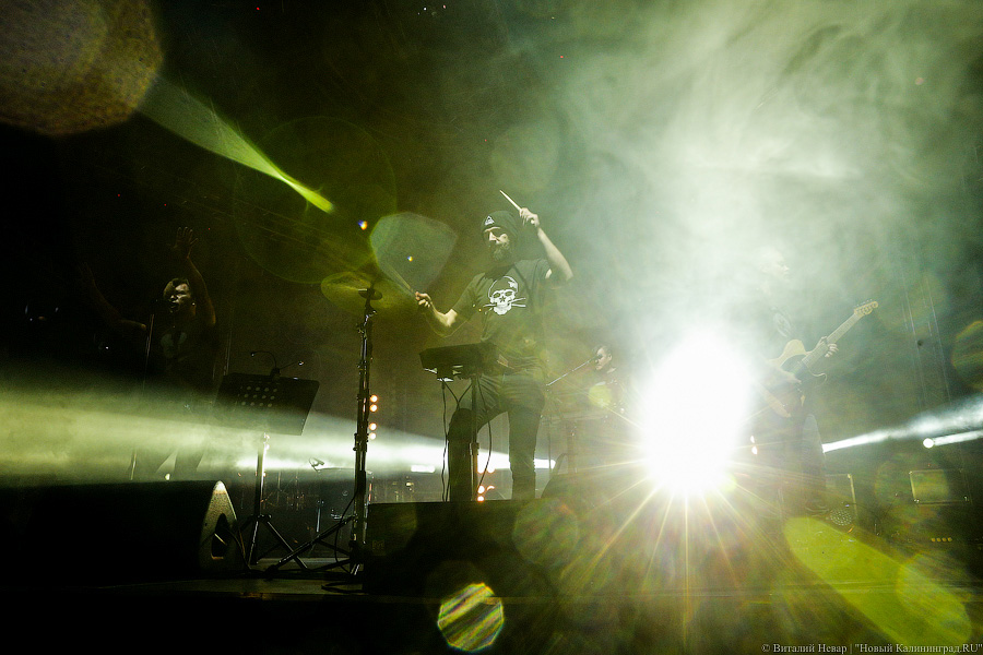 Всё такое немодное: в Калининграде с новой программой выступила группа «Би-2»