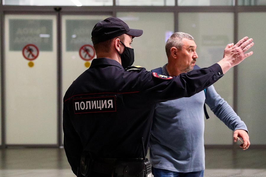 Прямым рейсом с Канар: в «Храброво» прилетел рейс с российскими моряками (фото)