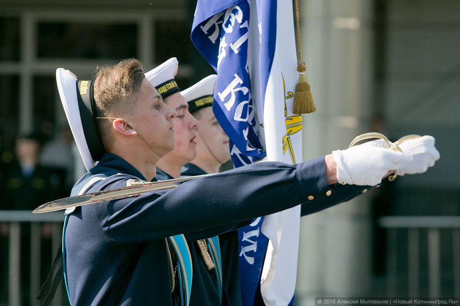 По главной улице с оркестром: как в Калининграде прошёл Парад Победы (фото)