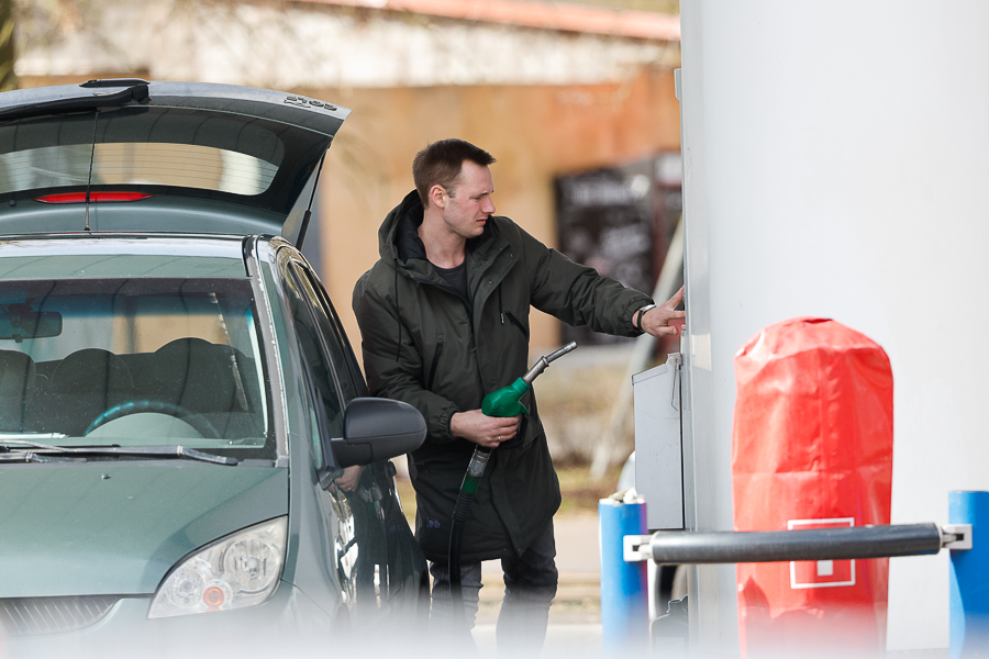 За год цены на бензин в Калининградской области выросли на 8%