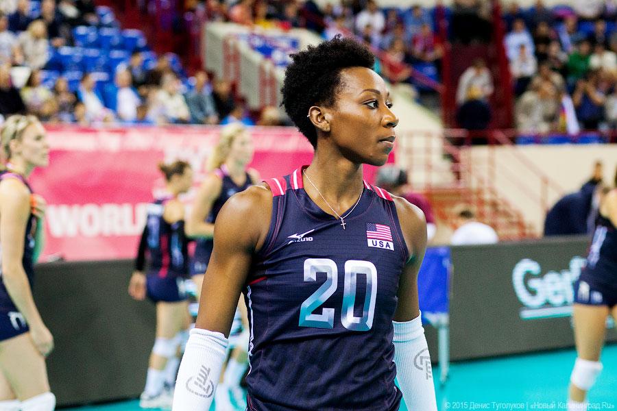 Первый блин комом: российские волейболистки проиграли американкам (фото)