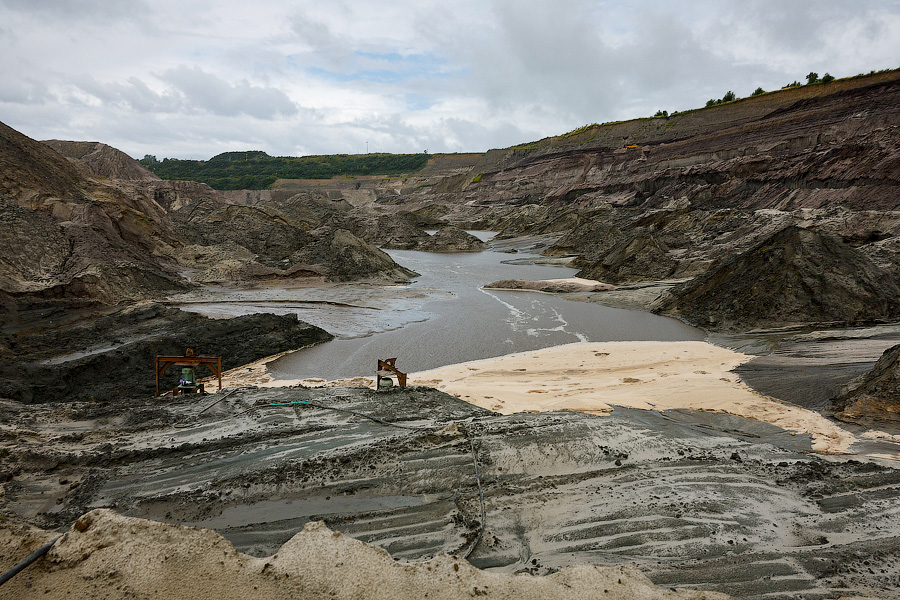 «Янтарь любит человека»: как живет единственный в мире Янтарный комбинат