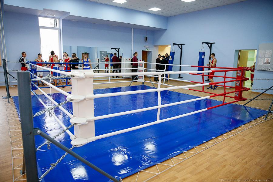 Чиновники против молодежи: как губернатор новый ФОК в Зеленоградске открывал