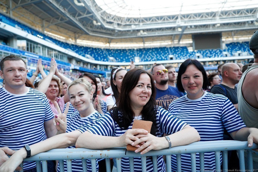 Ехай [очень далеко]: как «Ленинград» вернул жизнь на калининградский стадион