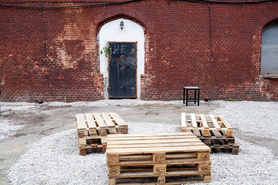 «Гастрономический» бастион: как работает новая стрит-фуд зона на Гвардейском