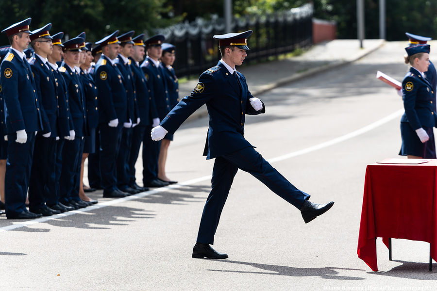 «Задача по охране мирных граждан»: как офицеры УФСИН принимали присягу (фото)