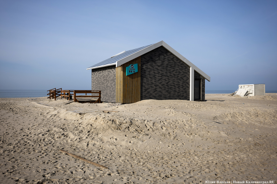 Без «Голубого флага»: как в Янтарном готовятся к пляжному сезону (фото)