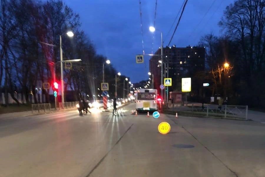Водитель автобуса, сбивший женщину на «зебре» на ул. Горького, попал под статью (фото)