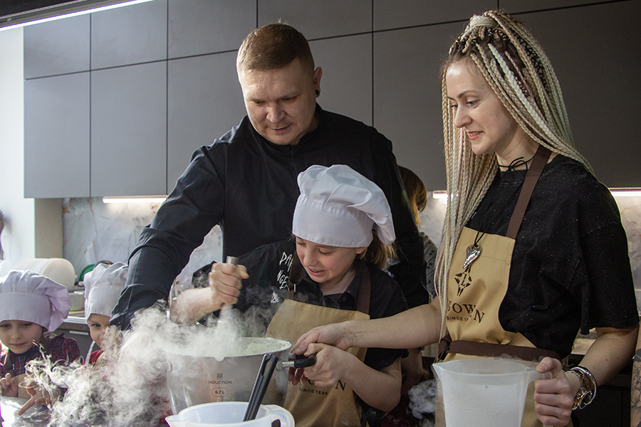 Пиццеёж и азот для мороженого: как в усадьбе Луговен учили детей кулинарии (фото)