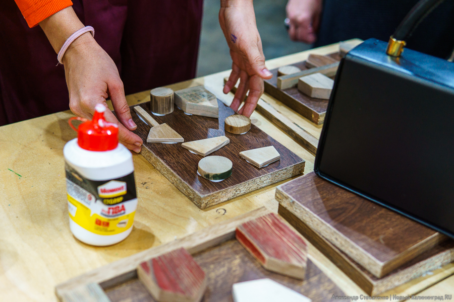 Искусство из старого: в Калининграде открылась выставка в жанре ассамбляж (фото)