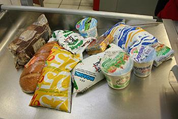 В аэропорту «Храброво» сотрудник кафе украл продукты у работодателя