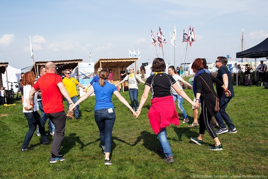 Съесть рыбца, а не собаку: почему мы любим деревенские праздники в Ниде