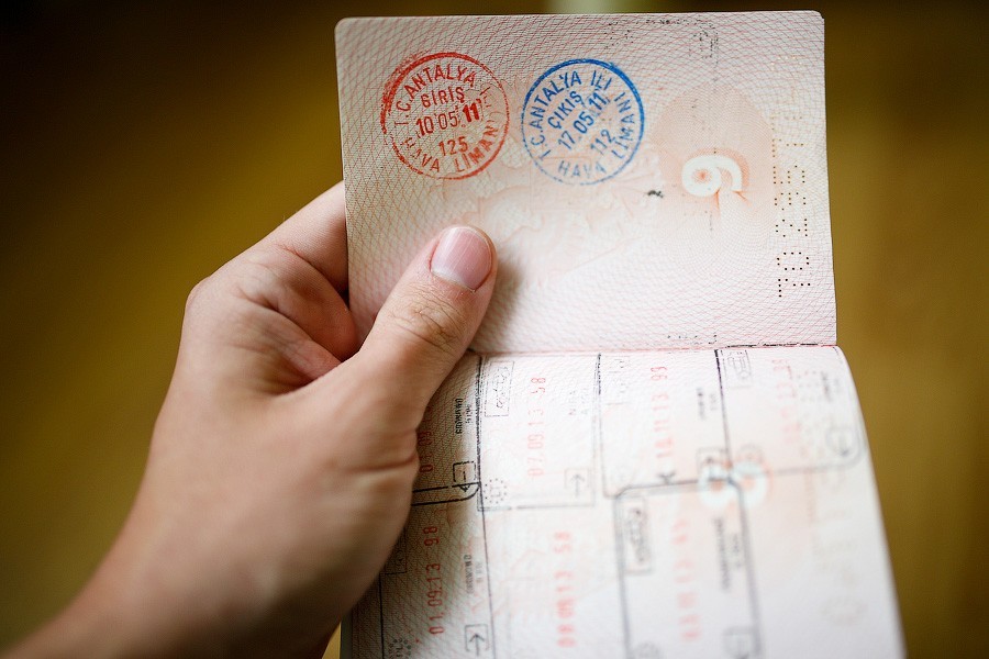 Власти Санкт-Петербурга предложили ввести электронные визы для посещения города иностранцами
