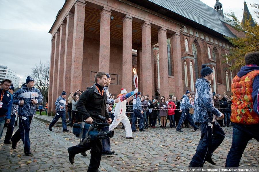 75 оттенков олимпийского: эстафета огня Олимпиады-2014 в Калининграде