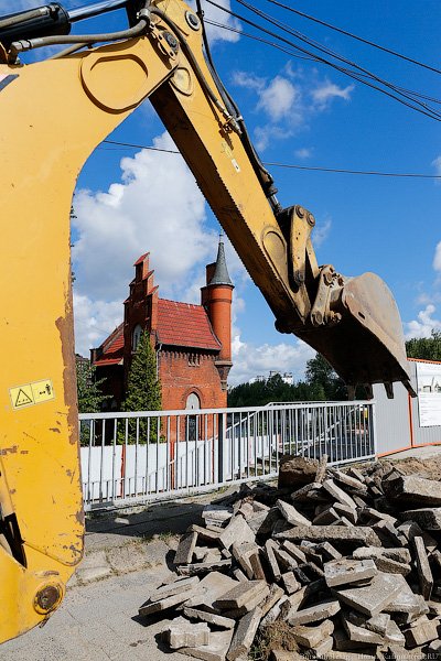 Прохода нет: Высокий мост на Остров закрыт на реконструкцию (фото)