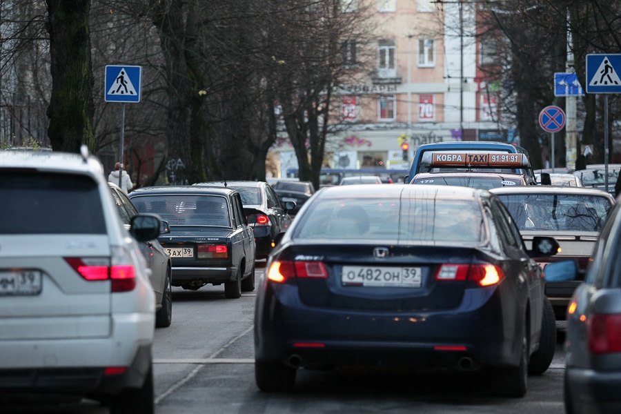 Правительство России утвердило изменения в Правила дорожного движения