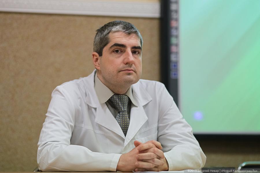 «Без пикета»: встреча министра здравоохранения с сотрудниками наркодиспансера (+фото)