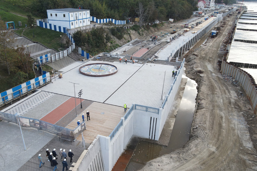 Власти: завершается устройство эстакадной части набережной в Светлогорске (фото) 
