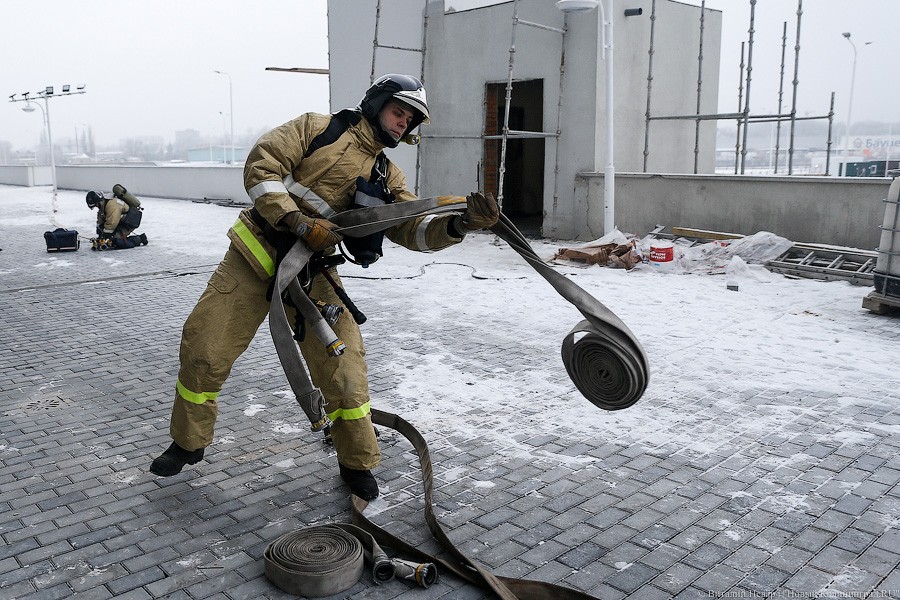 Просто «огонь»: масштабные учения МЧС на стадионе «Калининград» (фото)