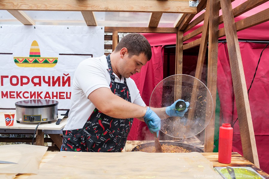 «Гастрономический» бастион: как работает новая стрит-фуд зона на Гвардейском