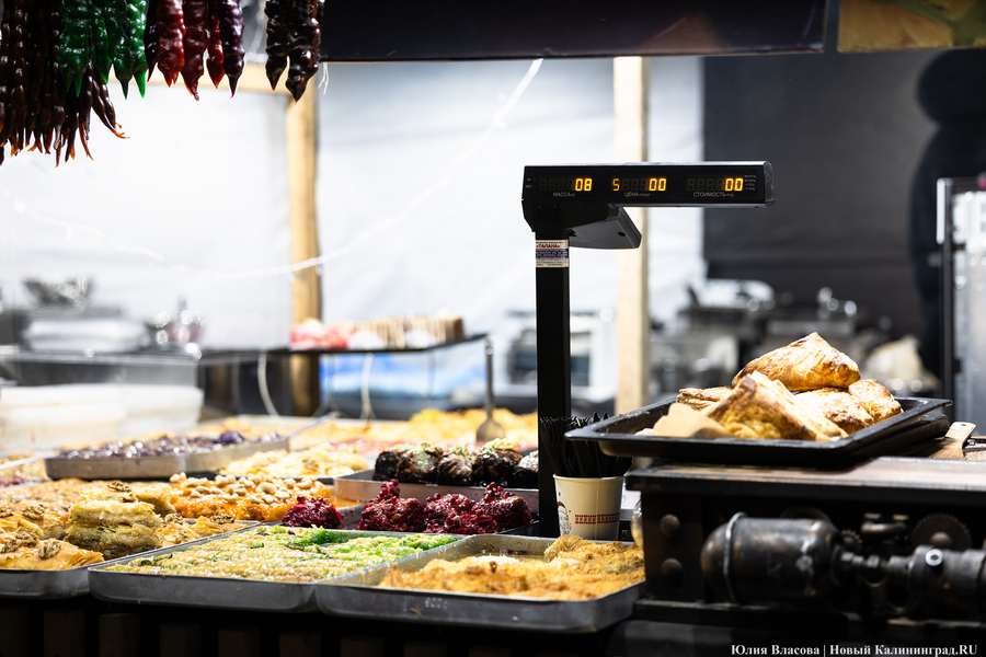 Новогодний вайб на острове Канта: как проходит праздничная ярмарка в Калининграде (фото)