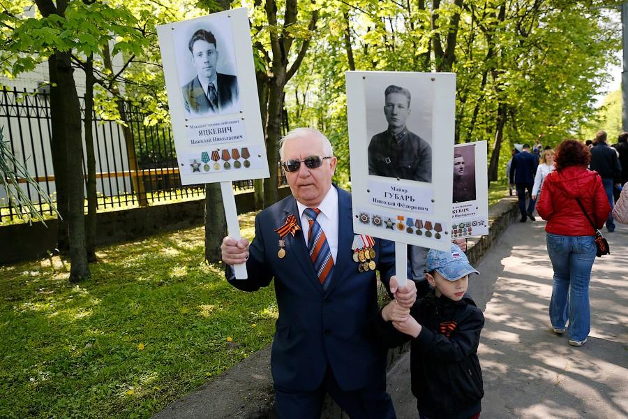 Те, кого не забыли: акция «Бессмертный полк» в Калининграде (фото)