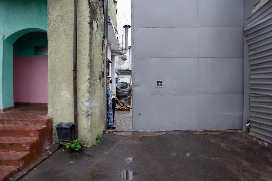 УФСИН: в колонии № 9 идет плановый ремонт ограждения (фото)