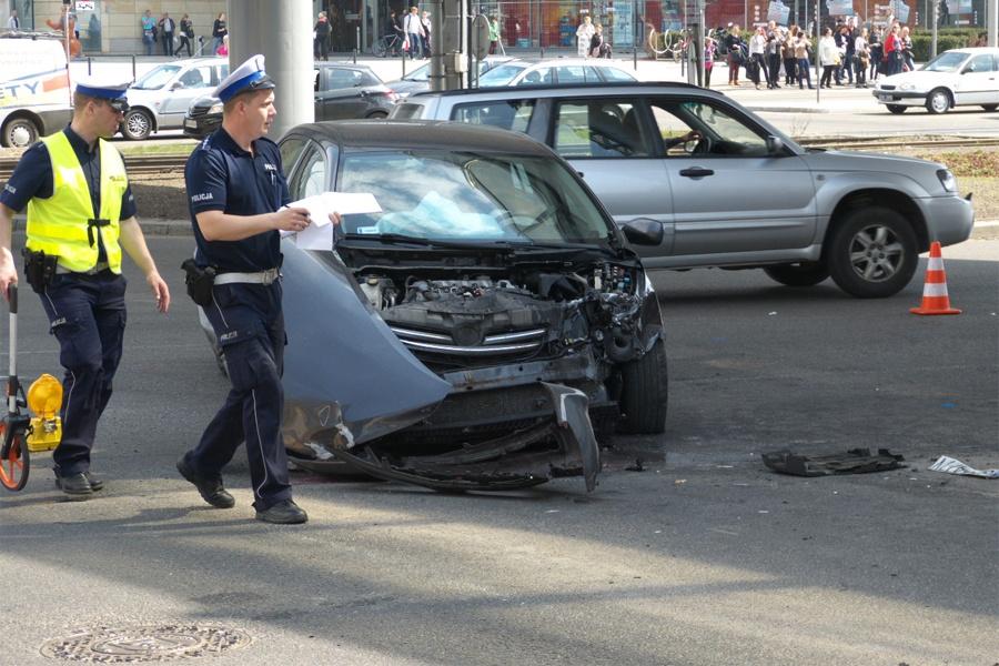 В ДТП в Гданьске перевернулся российский автомобиль, пострадал подросток (+фото)
