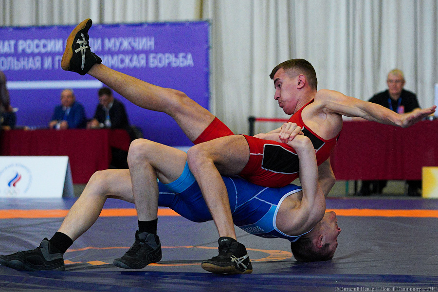 Крючки, узлы, обвивы: в Калининграде проходит чемпионат России по борьбе спорта глухих