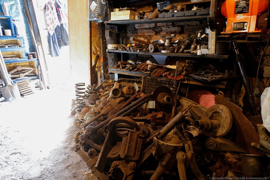 Смотришь на деталь и видишь хвост: житель Гвардейска создаёт трансформеров