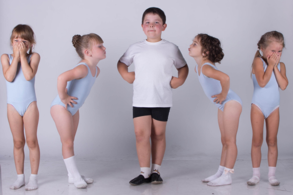 «Северо-Запад»: приглашаем детей в школу танцевально-эстетического воспитания