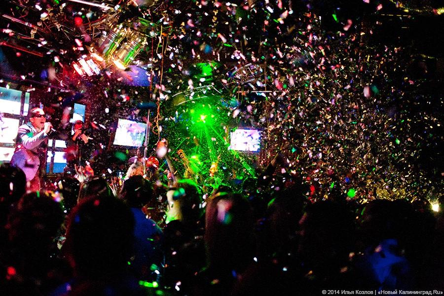 «Sweet Dreams of Rhythm and Dancing»: дуэт «La Bouche» выступил в «Планете»