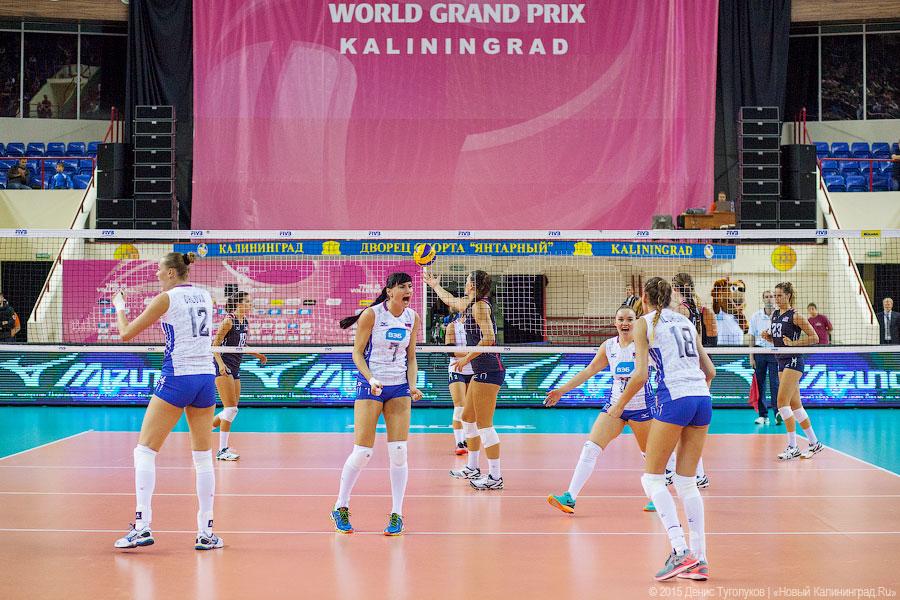 Первый блин комом: российские волейболистки проиграли американкам (фото)