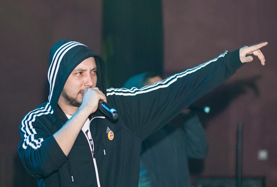 «Суровый рэп»: фоторепортаж с концерта группы Triagrutrika