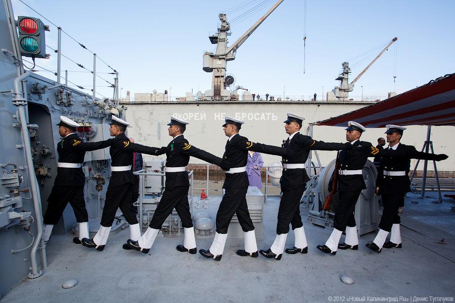 «Второй пошел»: фоторепортаж с церемонии передачи Индии фрегата Tarkash