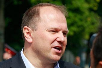 Цуканов создал "промежуточный" кабинет министров