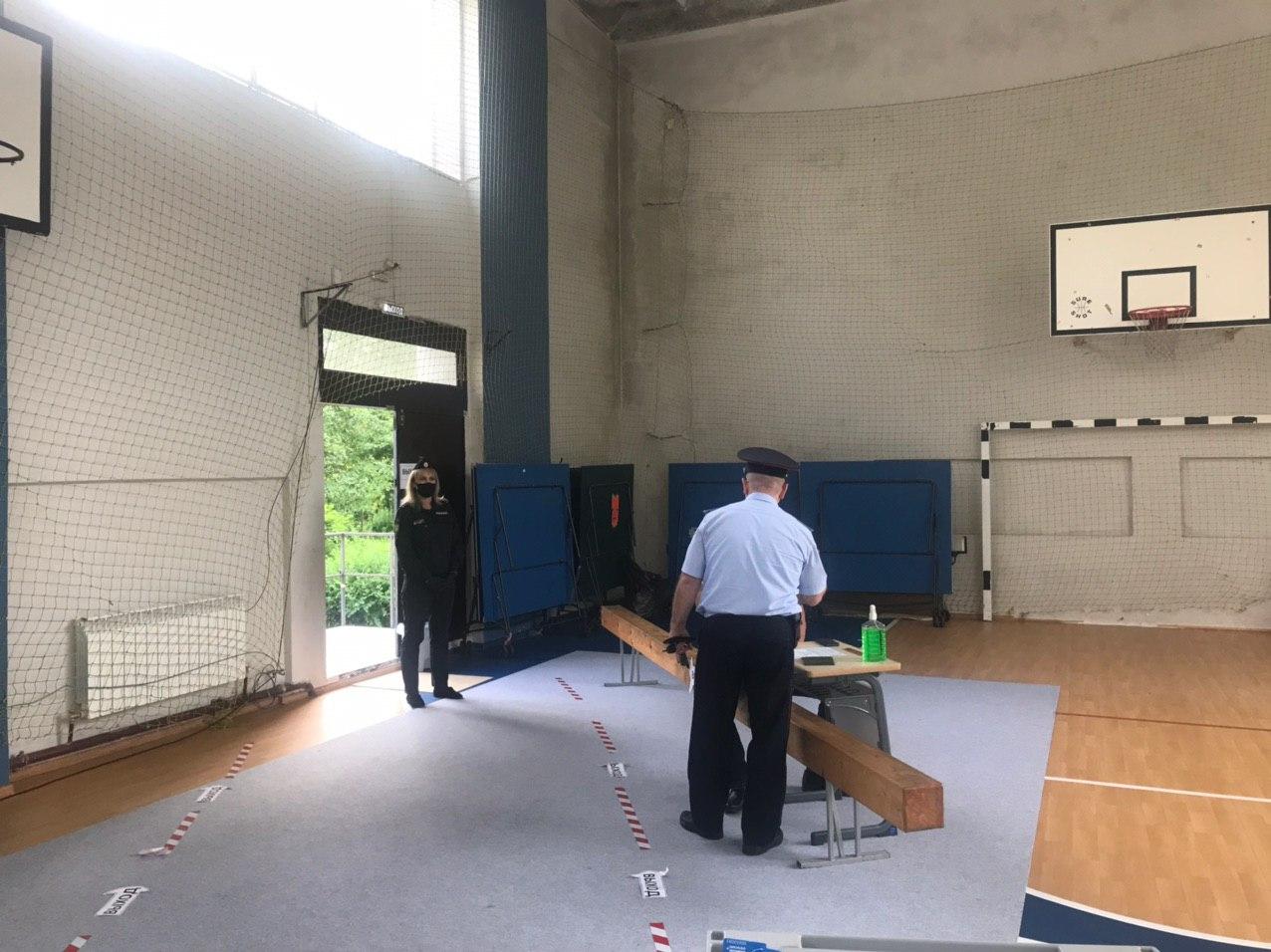 В Советске избиратель попытался унести с собой бюллетень. Члены УИК вызвали полицию