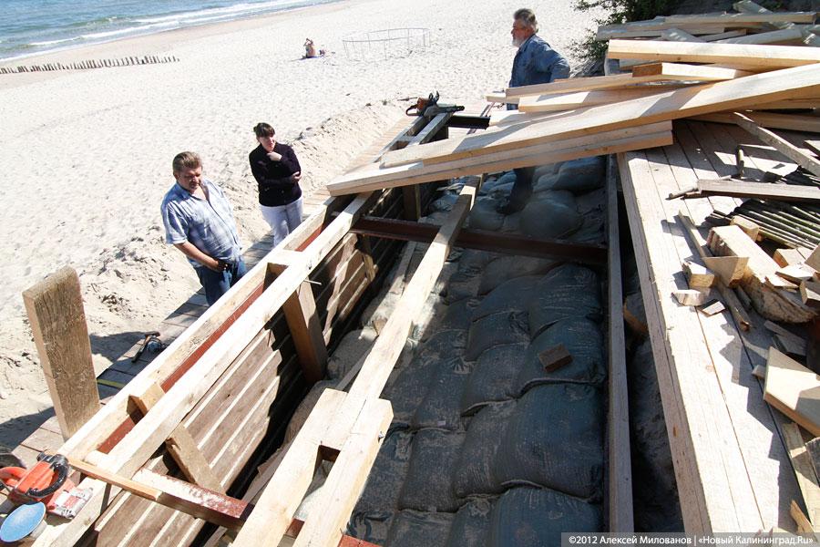 «Город заборов. Зеленоградск накануне пляжного сезона»: фоторепортаж