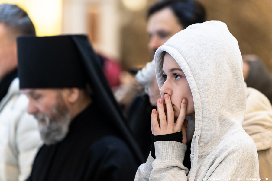 Крестный ход и литургия: как в Калининграде встретили Рождество (фото)