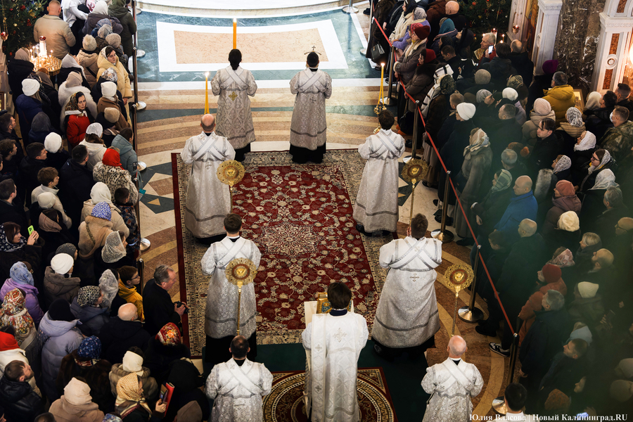 Свет Рождества: как в Калининграде прошла праздничная служба