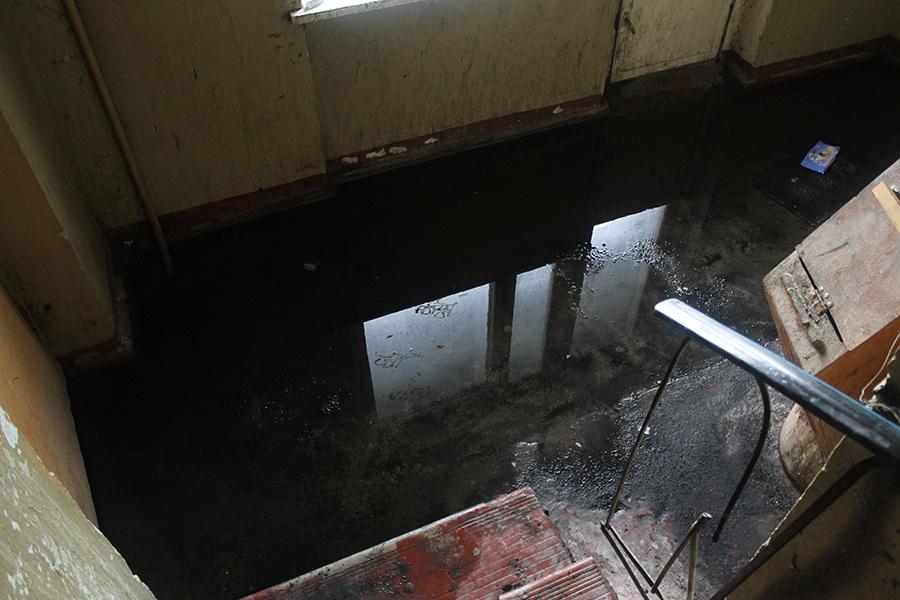 «Темно и воды по колено»: чем обернулся крупный пожар в Калининграде