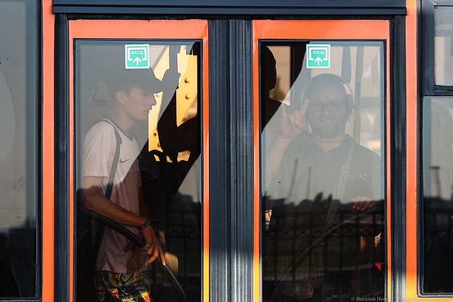 Мэрия хочет заставить перевозчиков устанавливать камеры в салонах автобусов