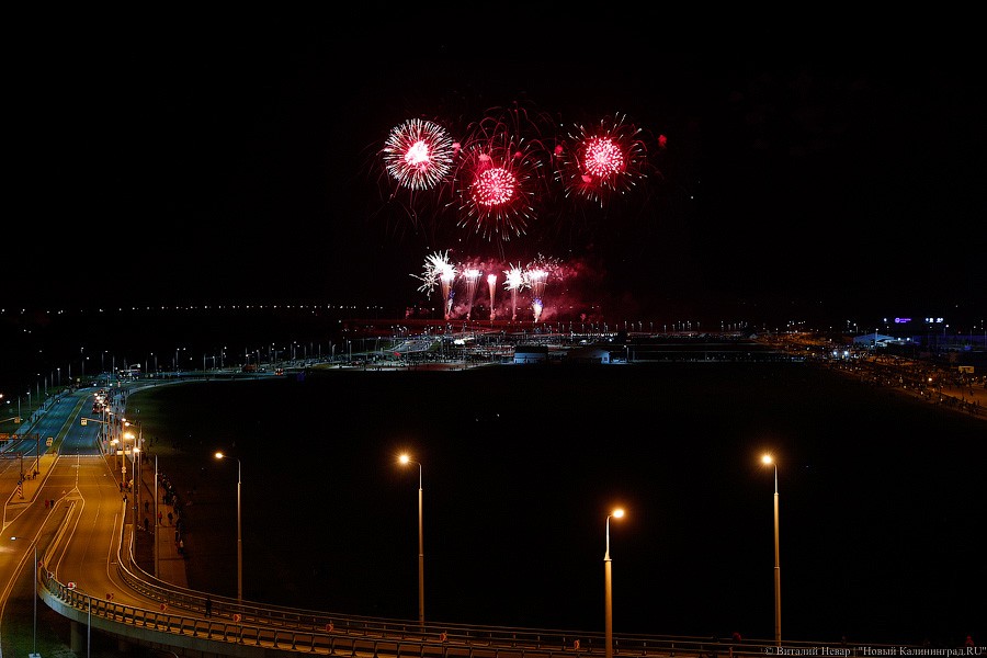 Прежние проблемы на новом месте: в Калининграде начался чемпионат фейерверков
