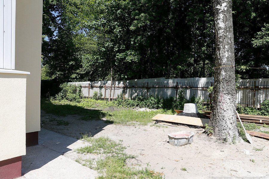 Конец эпохи: в Калининграде снесли историческое здание детсада (фото)